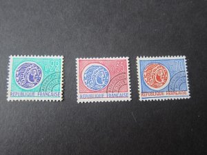 France 1969 Sc 1240-2 MNG