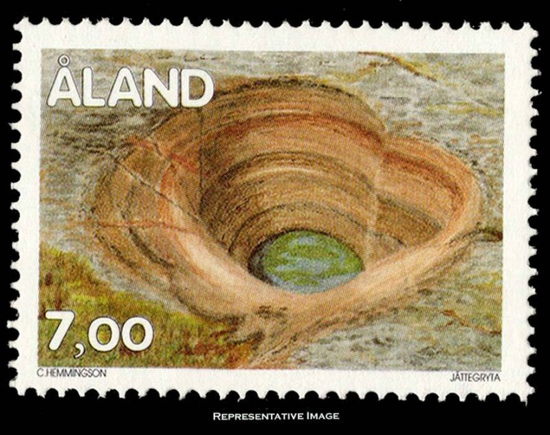 Aland Islands Scott 105 Mint never hinged.