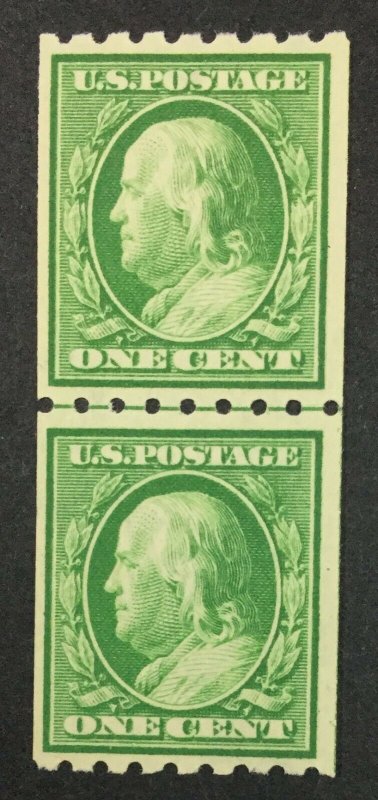 MOMEN: US STAMPS #390 COIL LINE PAIR MINT OG NH LOT #49984