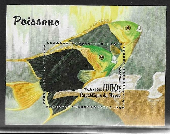 1996    BENIN -  SG.  MS 1456  -  PARROT FISH  -  MNH