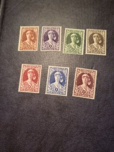 Stamps Belgium B107-13 hinged