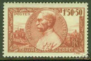 FRANCE Scott B99 MNH**  CV4.00$