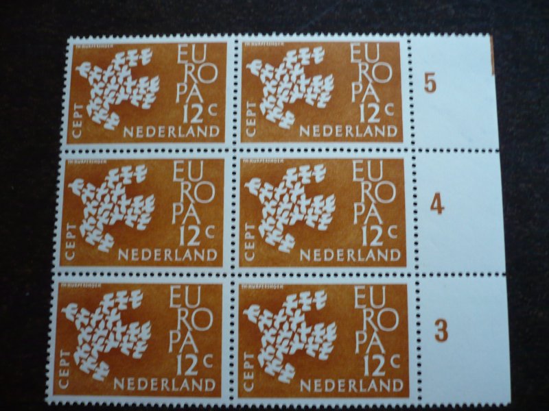 Europa 1961 - Netherlands - Block of 6 with inscription selvedge