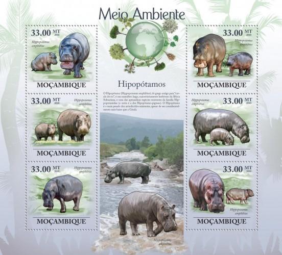 MOZAMBIQUE 2010 SHEET MNH HIPPOPOTAMUSES HIPPOS WILDLIFE