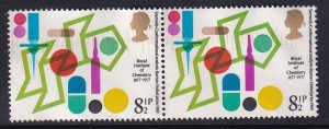 Great Britain  #806 used  1977 chemistry  8 1/2 p  pair