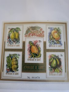 Stamps Guinea Scott 684 never hinged