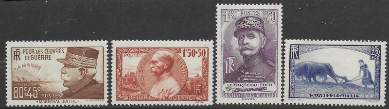 France B-97-100   1940   set 4   VF  Mint - hinged