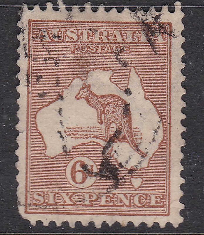 AUSTRALIA  ^^^^1929  sc#9  used  KEY   KANGAROO  $$@ lar2034aust34