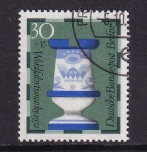 Germany  Berlin   #9NB93  cancelled  1972  chess 30pf