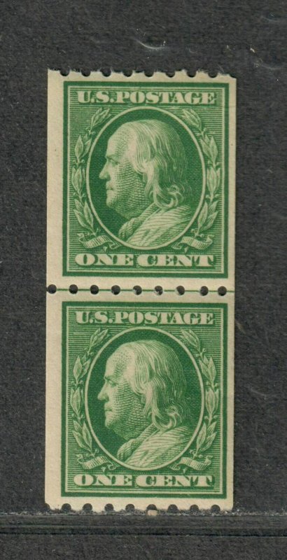 US Sc#390 M/NH/F-VF, Coil Guide Line Pair, Crowe Cert, Cv. $72.50 