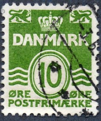 Denmark Scott #318 10o Waves and Numeral of Value (1950) Used