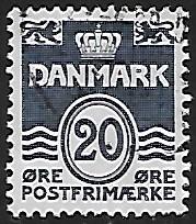 Danmark # 493 - Wavy Lines 20ö - used  {Dk2}