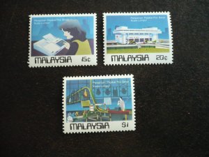 Stamps - Malaysia - Scott# 283-285 - Mint Hinged Set of 3 Stamps