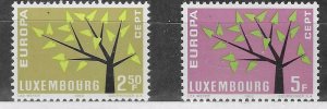 Luxembourg #382-383 EUROPA  (MLH)  CV$0.70