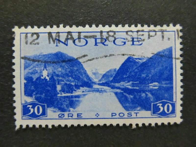 A5P29F73 Norway 1938 Wmk Post Horn 30o used
