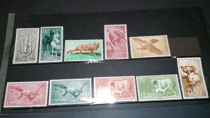 Large world lot stamps, blocks,minisheets mostly MNH see photos