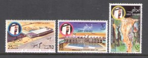 1970 Abu Dhabi, SG. n. 71/73 - Abu Dhabi Airport - MNH**