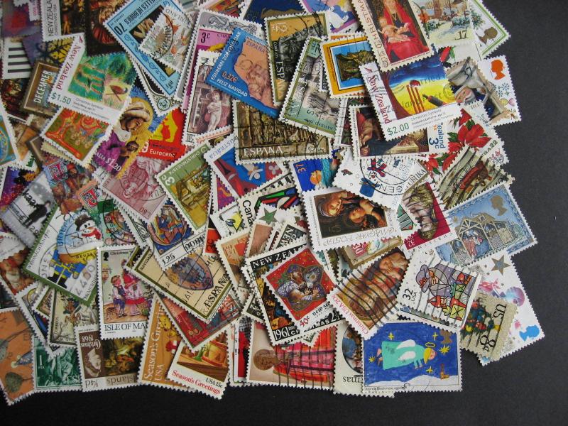 Topical hoard breakup 250 Christmas. Mixed condition, few duplicates