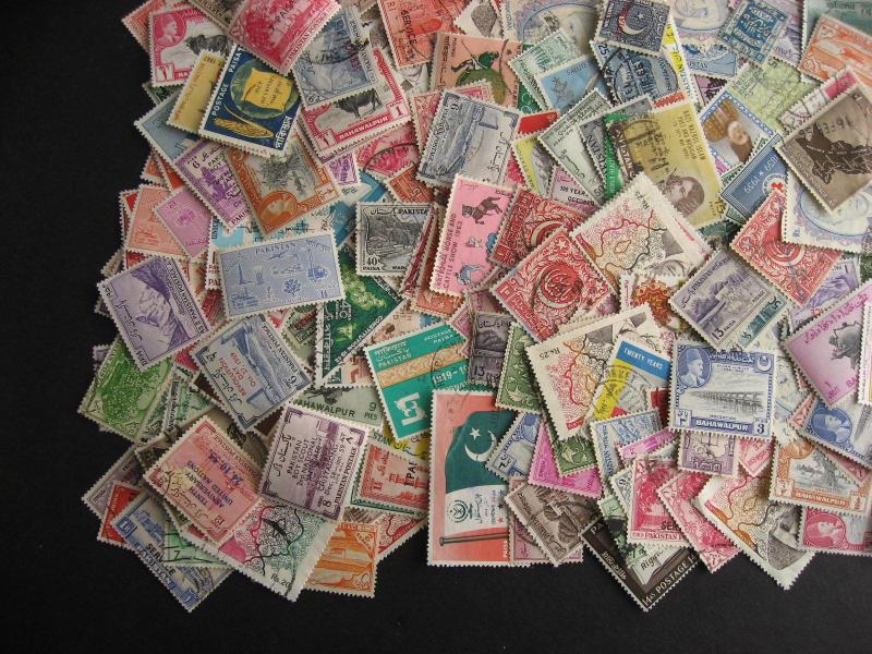 Hoard breakup mixture 300 PAKISTAN Duplicates & mixed condition