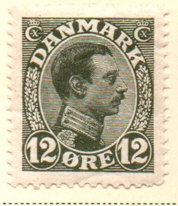 Denmark Sc 101 1918 12 ore gray green Christian X  stamp mint