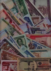 Mozambique 23 banknotes/ unc