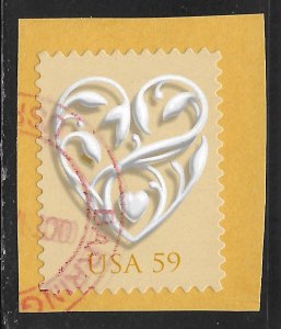 US #4272 59c Wedding Hearts - Heart with Buff Background