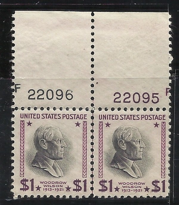 832 $1 Prexie Pair w/ Two Pl#s MNH VF Centering (And guide line between stamps)