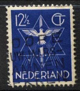 STAMP STATION PERTH Netherlands #200 Star dove and Sword Used