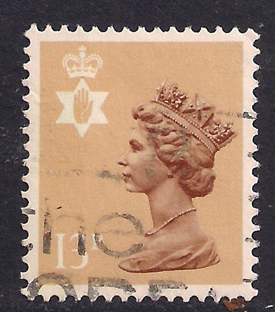 Northern Ireland GB 1986 QE2 13p Pale Chestnut Machin SG NI 37Ea ( J451 )