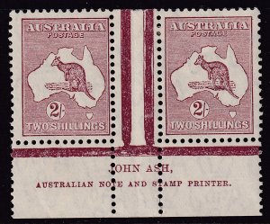 Sc #125 Ash imprint gutter pair1935 Australia 2/ Kangaroo & Map MNH LH CV $30.00