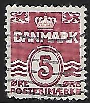Danmark # 224 - Wavy Lines - 5 öre - used  {Dk1}