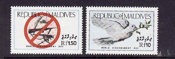 Maldives-Sc#1149-50-unused NH set-Birds-1986-World Disarmame