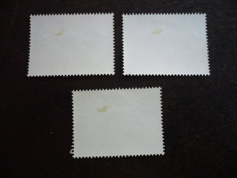 Stamps - Malaysia - Scott# 1100-1102 - Mint Hinged Set of 3 Stamps