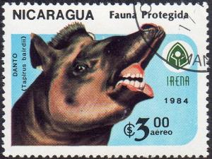 Nicaragua 1393 - Cto - 3cor Baird's Tapir Baring Teeth (1984) (cv $0.30) (2)