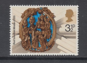 Great Britain Sc 732 MNH. 1971 3½p Adoration of the Kings, TAGGING SHIFT, ERROR