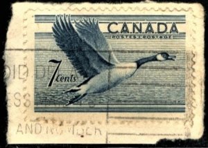 CANADA #320, USED ON PAPER - 1952 - C909