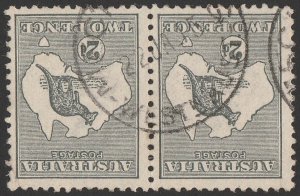 AUSTRALIA 1913 Kangaroo 2d 1st wmk INVERTED. pair. ACSC 5Aa cat $200.