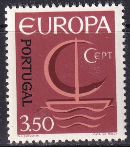 Portugal 1966 Sc 981 MNH** extra horizontal perf variety