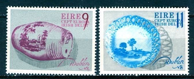Ireland; 1976: Sc. # 393-394,  MLH Cpl. Set
