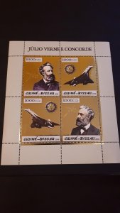 Aviation - Planes - Concorde / J. Verne GOLD - Guinea Bissau 2005 ** MNH sheet