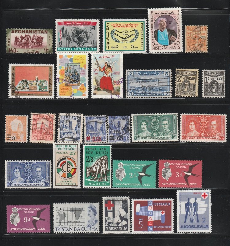Worldwide Lot R All The Stamps Are In The Scan