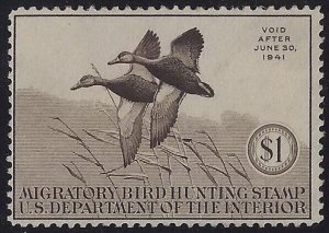 RW7 - $1 F-VF Family of Ruddy Ducks Duck Stamp Mint NH Cat $250