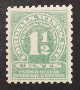MOMEN: US STAMPS #RE4 REVENUE WINE MINT OG NH LOT #45903