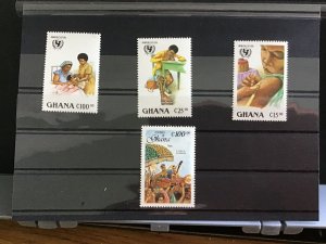 Ghana inc immunization  mint never hinged   stamps R31767