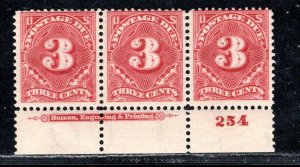 UNITED STATES SC# J40 PL# STRIP OF 3 AVF/NH