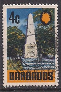 Barbados 1970 -71 QE2 4 cents Buildings used SG 402 ( J1485 )