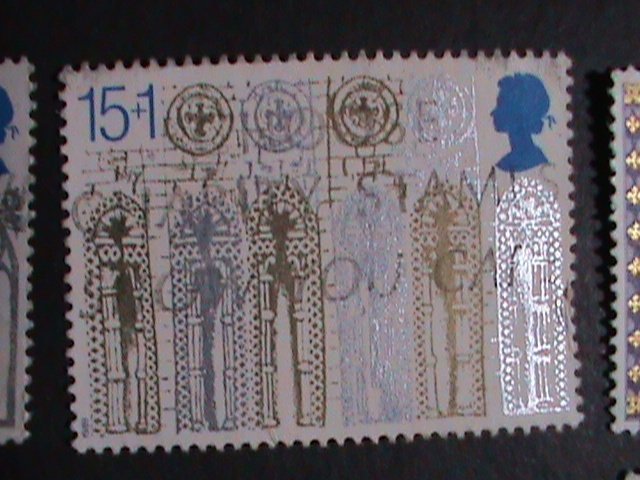 ​GREAT BRITAIN -12 VERY OLD CHRISTMAS STAMPS USED-VF WE SHIP TO WORLD WIDE