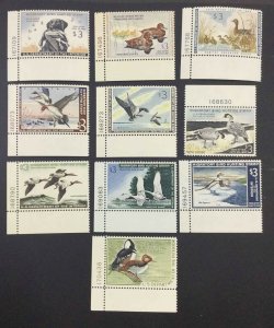 MOMEN: US STAMPS #RW26-RW35 DUCK MINT OG NH LOT #74314