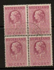 NETHERLANDS SGJ32 1951 30c PURPLE BLOCK OF 4 FINE USED