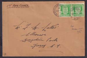 GREAT BRITAIN -  JERSEY 1942 (29 Jan) ½d green PAIR tied - 33994